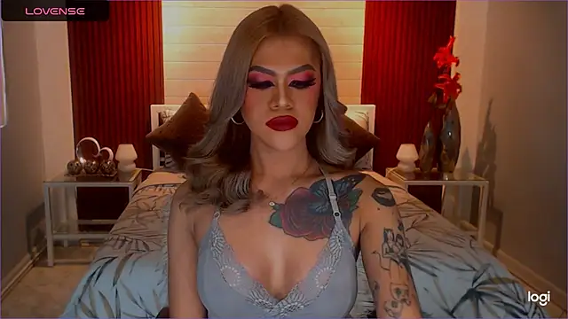 StellaStrong30: онлайн-секс-чат