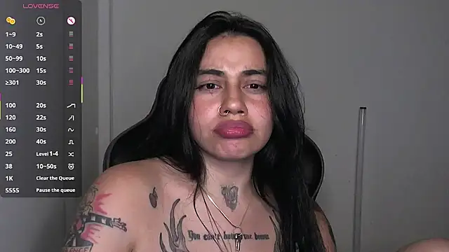 val_bardot: онлайн-секс-чат