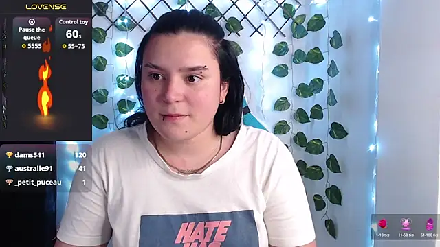 Nika_1_'s Live XXX Chat