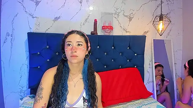 Dakotaa_Johnsonのウェブカメラショー