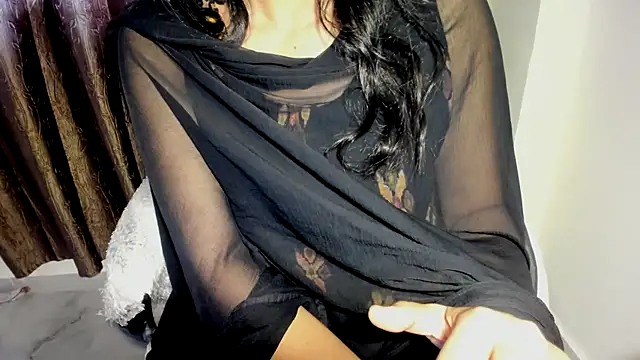 TheShyGirl_ Chat XXX in diretta