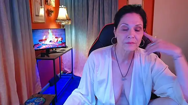 Jujutopia's Webcam Show