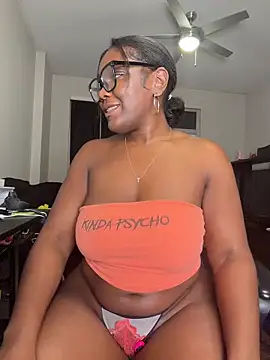 TilaTotti's Live XXX Chat