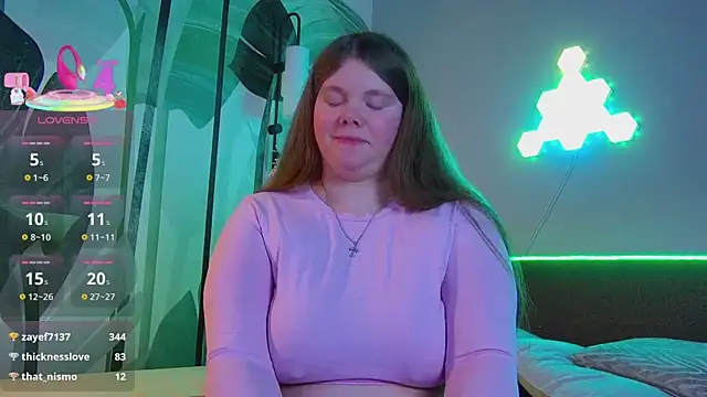 RubyValen's Live XXX Chat