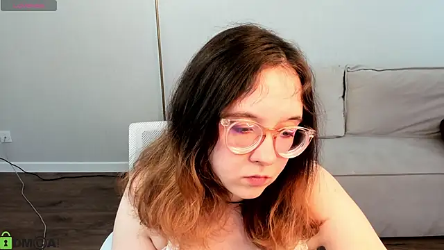 Aleks-caster Live XXX Chat