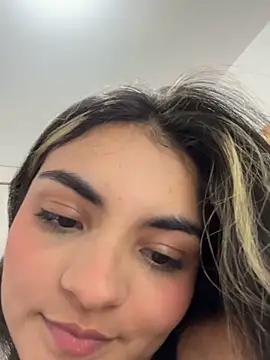 Chat +18 de Cat2525 ao vivo