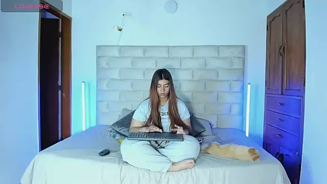 DulceJones Chat XXX in diretta