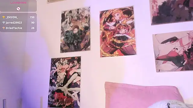 Luna-Chann élő XXX-chatje