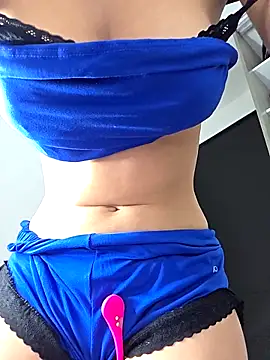 Chat +18 de alaia_princess ao vivo