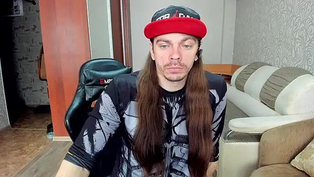 AlansonofDaddy élő XXX-chatje