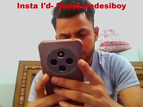 Stubborndesiboy élő XXX-chatje