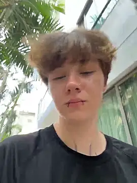 IceMurのライブXXXチャット