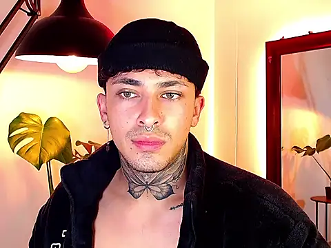 stevennavarro élő XXX-chatje