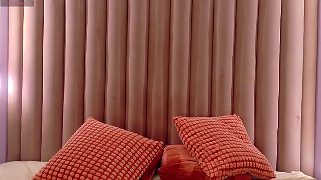 Czat XXX na żywo – KatyraTaylor__