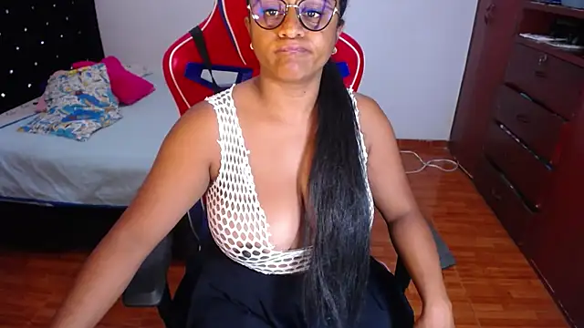 BellaKarla Live XXX-chat