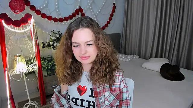 MiracleCurly: онлайн-секс-чат