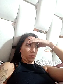 LunaZambrano – Naživo XXX chat