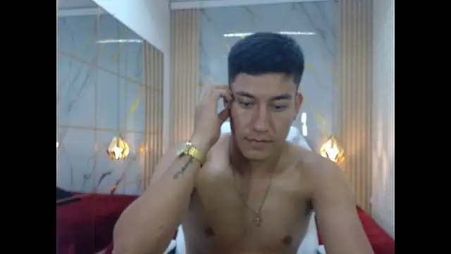 DominantBoy4 Webcam show