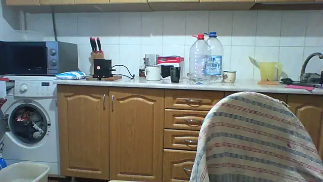 KaelNox élő XXX-chatje