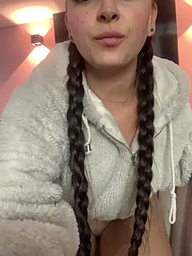 Chat +18 de ArianaDominguezPink_ ao vivo