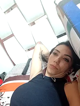 LunaZambrano élő XXX-chatje