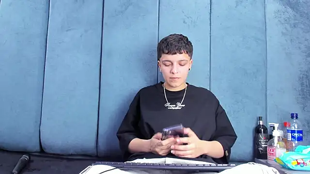 Chatroom XXX en direct de Megan_Thompson_