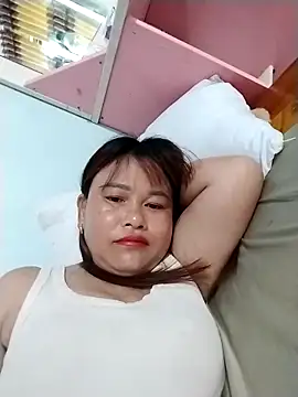 Онлайн чат XXX Moubie1