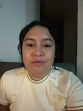 دردشة Pretty_Isadora الجنسية المباشرة