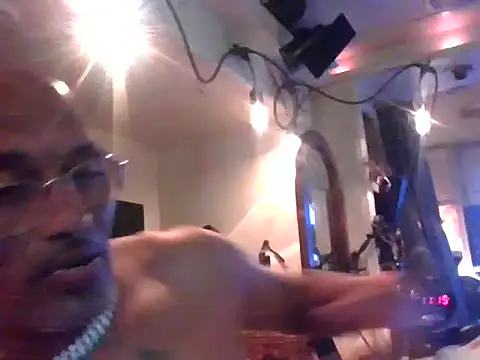 badboy2u2025 라이브 XXX 채팅