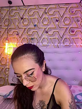 MelanyyJhonson15 live XXX chat