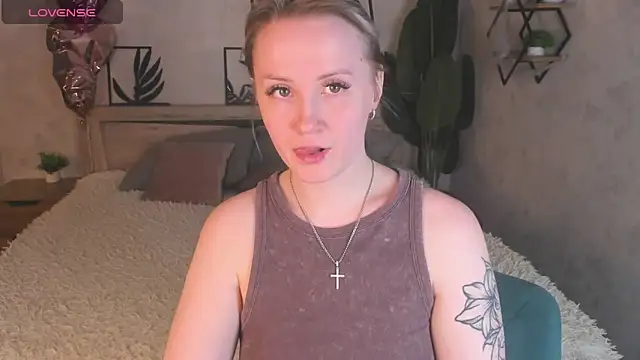 دردشة Jooyce_Howward الجنسية المباشرة