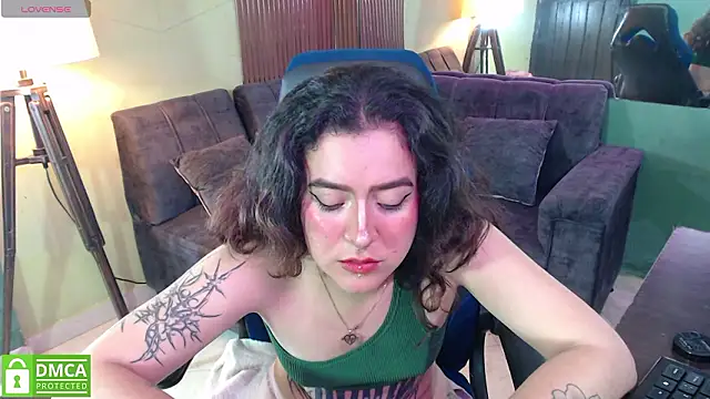 Chatroom XXX en direct de justkarlitaa