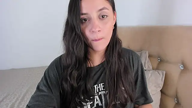 Chatroom XXX en direct de EmmaGrace1999