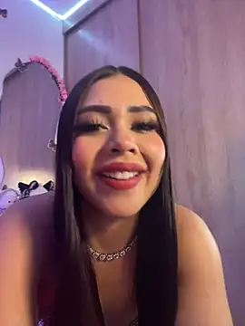 Онлайн чат XXX AlitaAnisee