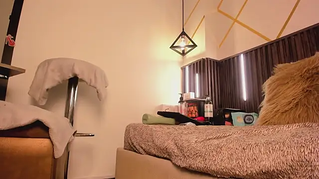 _rebecca1n Live XXX chat