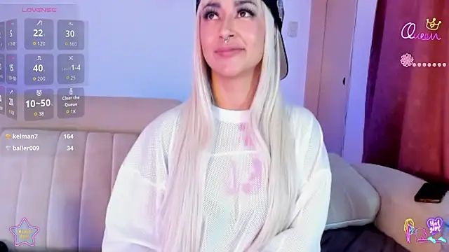 Mia-Bloom's Live XXX Chat