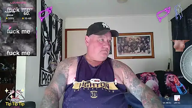 KINKYBLUEYES69 webkamerás műsora