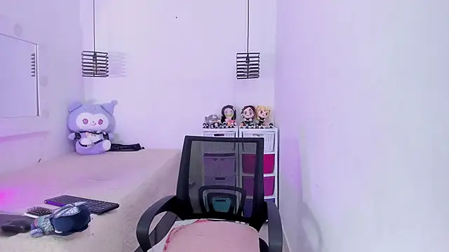 Chat +18 de KimberlyJohnsoon ao vivo