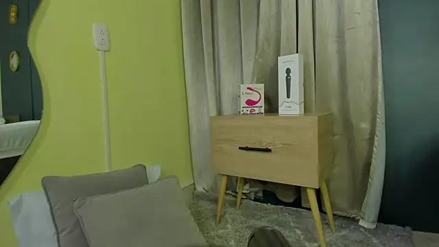 lia_sexx19 现场XXX聊天