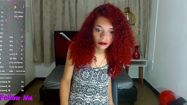 luisa__torres: διαδικτυακό σόου στην κάμερα