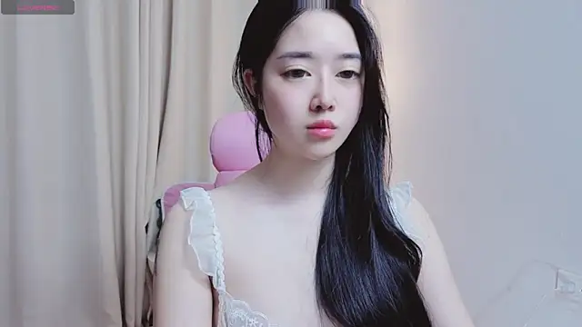 دردشة Miu-999 الجنسية المباشرة