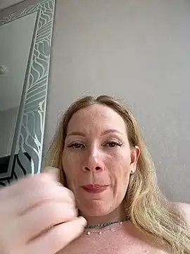 LavenderHotのウェブカメラショー