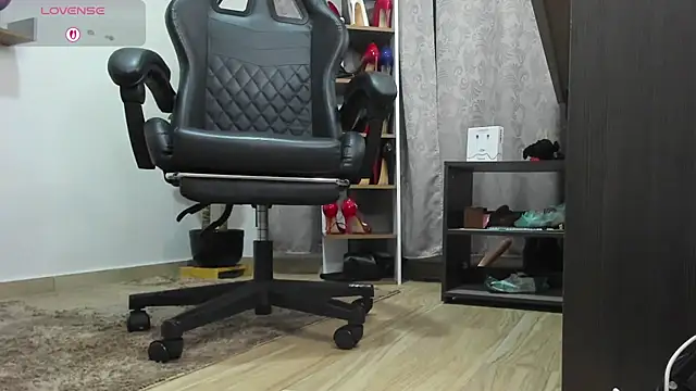 SophieBaker__: онлайн-секс-чат