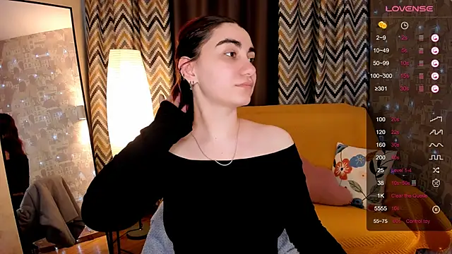 hannacheekss_ Chat XXX in diretta