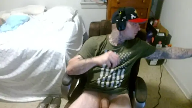 Pokazy przed kamerką – DADDY_KANE8---