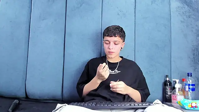 XXX chat uživo modela Megan_Thompson_