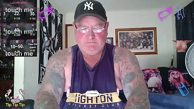 KINKYBLUEYES69 – Kamerová šou