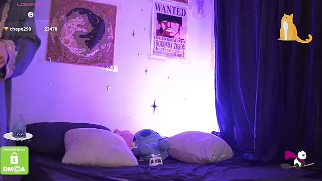 Katyroronoa élő XXX-chatje