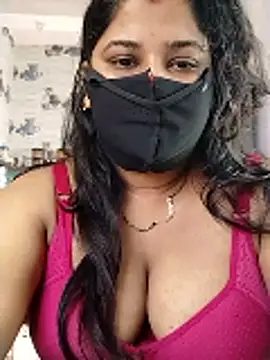 pinkisaha75 现场XXX聊天