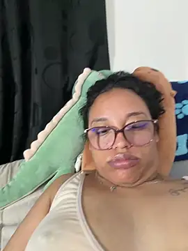 tokio_angel Adlı Modelin Canlı XXX Sohbeti